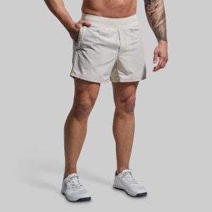 Versatile Short w/ Compression 5 (Sand)